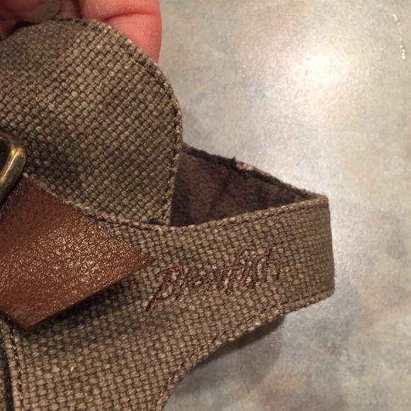 Blowfish open toe sling back sandals (sz 7) - Picture 7 of 7